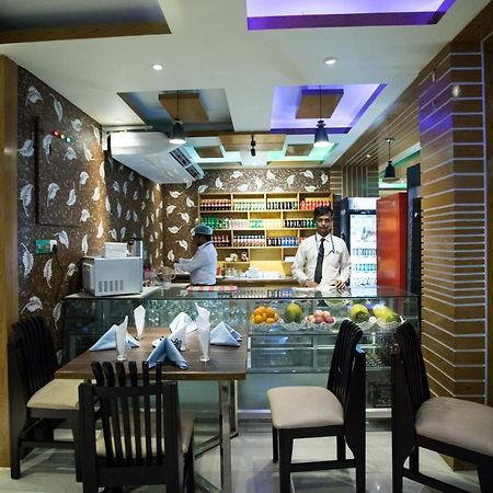 Hotel Mishuk Cox's Bazar Extérieur photo