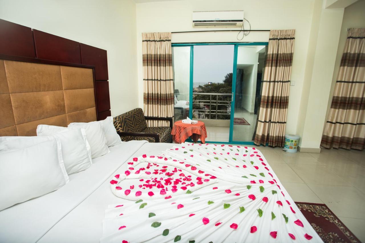Hotel Mishuk Cox's Bazar Extérieur photo