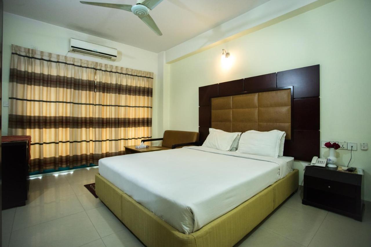 Hotel Mishuk Cox's Bazar Extérieur photo