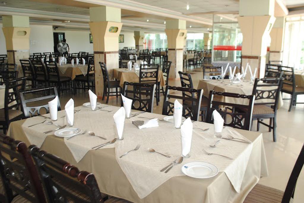 Hotel Mishuk Cox's Bazar Extérieur photo