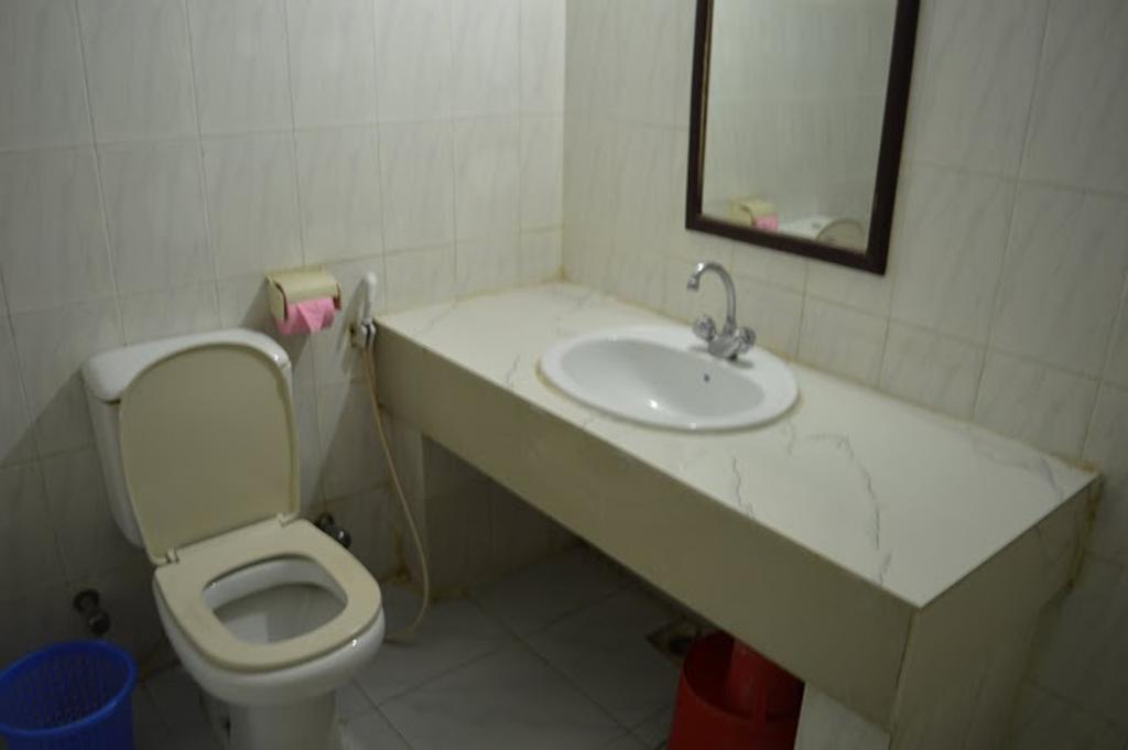 Hotel Mishuk Cox's Bazar Extérieur photo